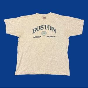 Sick vintage boston tee